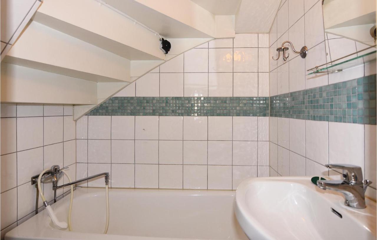 2 Bedroom Stunning Home In Molkom Sutterhojden المظهر الخارجي الصورة